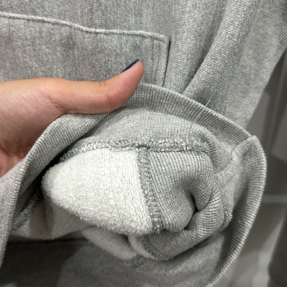 Champion reverse weave grey hoodie - size medium - Picture 8 of 9